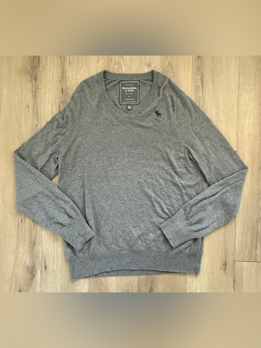 Abercrombie & Fitch Men V-Neck Sweater Grey Wool Blend Logo Size X-Large
